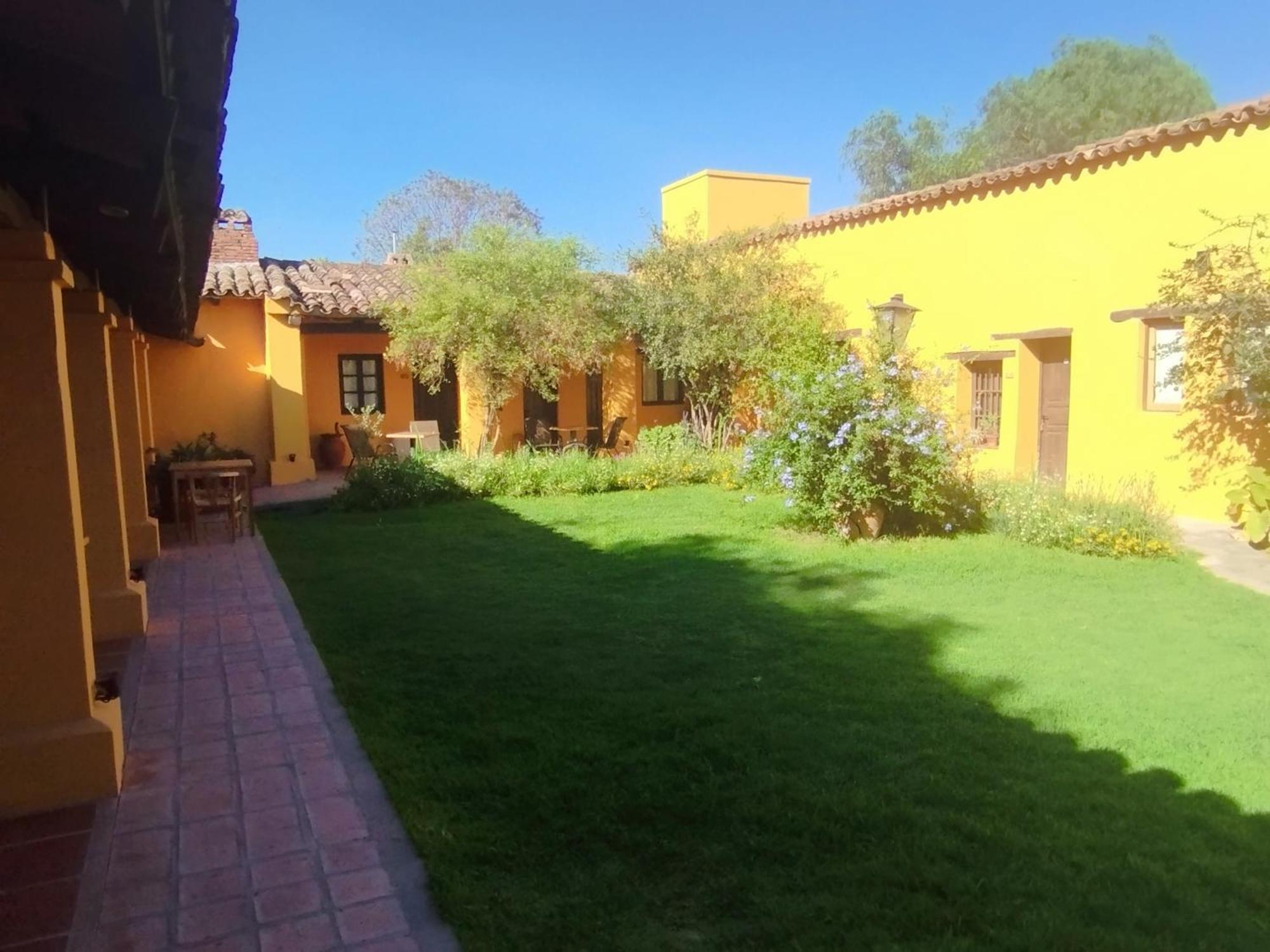 Hotel La Casona De Moldes Coronel Moldes Exterior foto